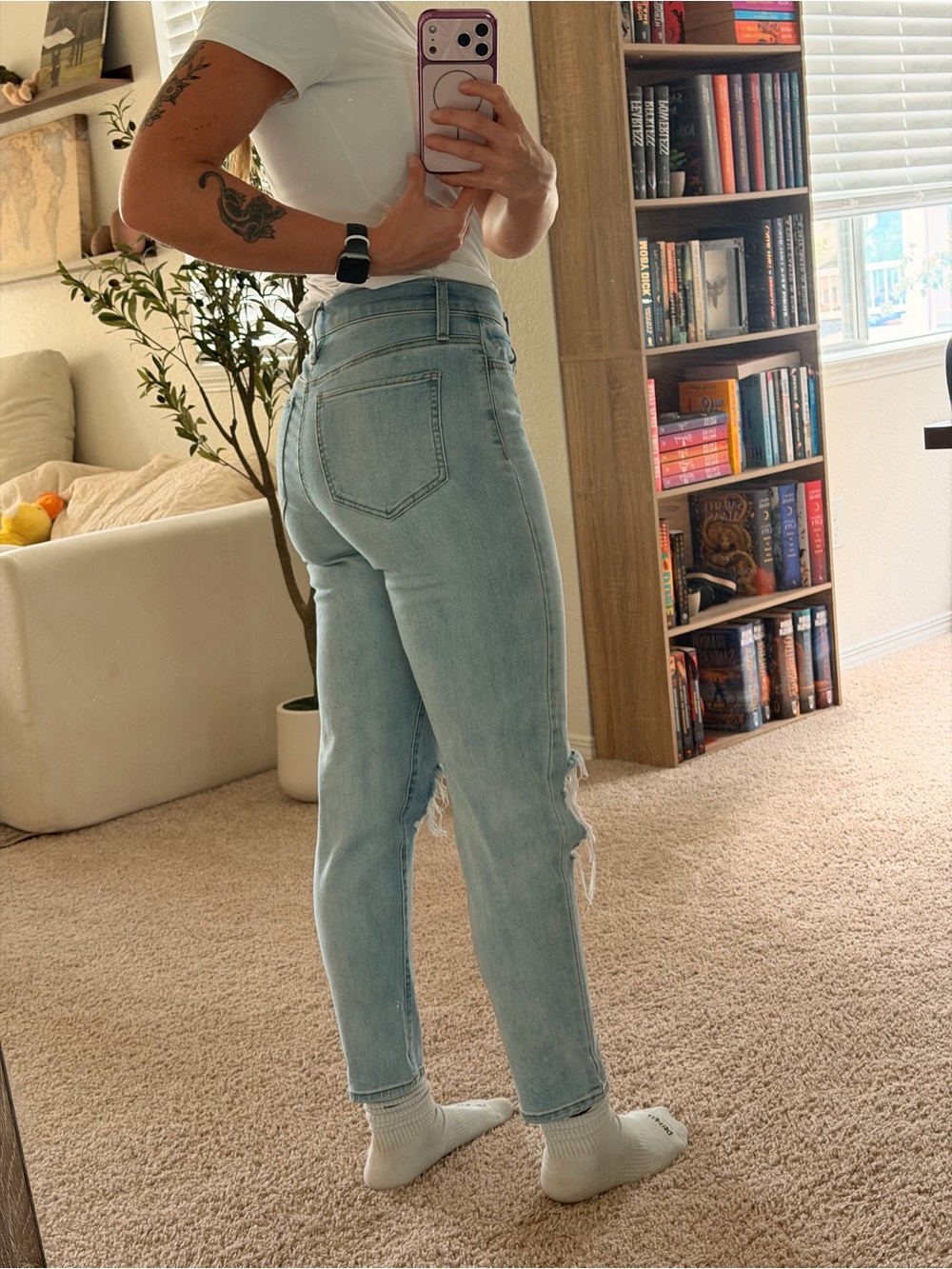High Rise Mom Jean - Picture 2 of 4